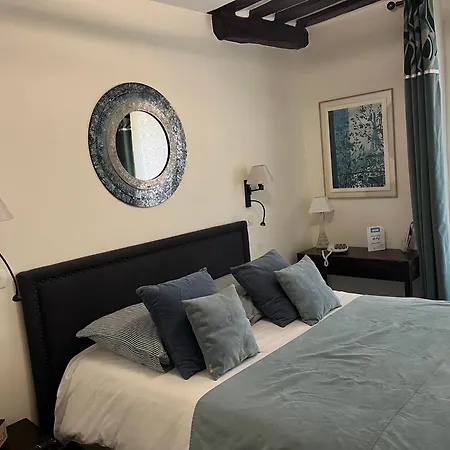 Hotel Du Dragon-3